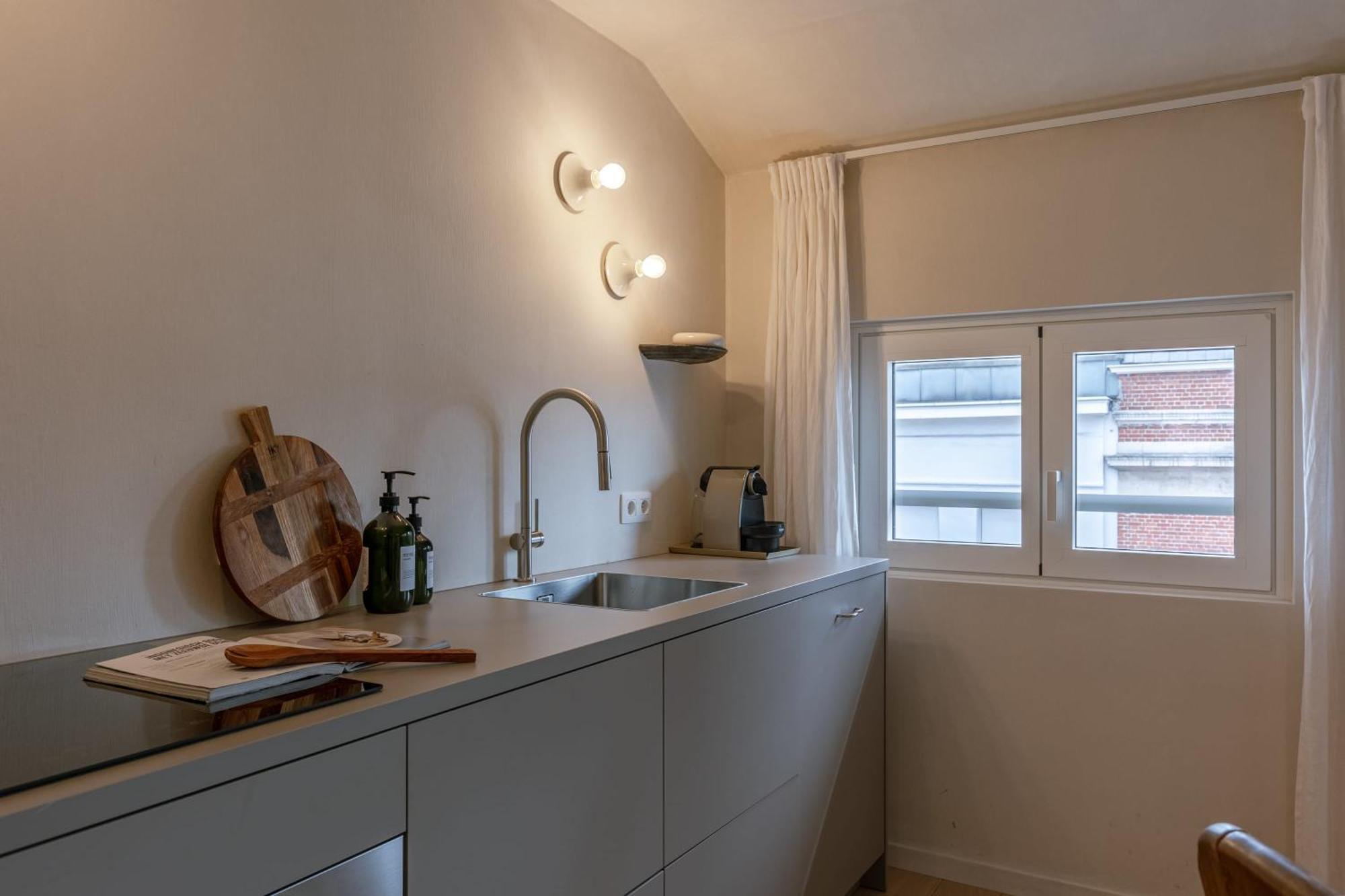 Huswell - Urban Getaway For Two In The Heart Of Antwerp Apartment Ngoại thất bức ảnh