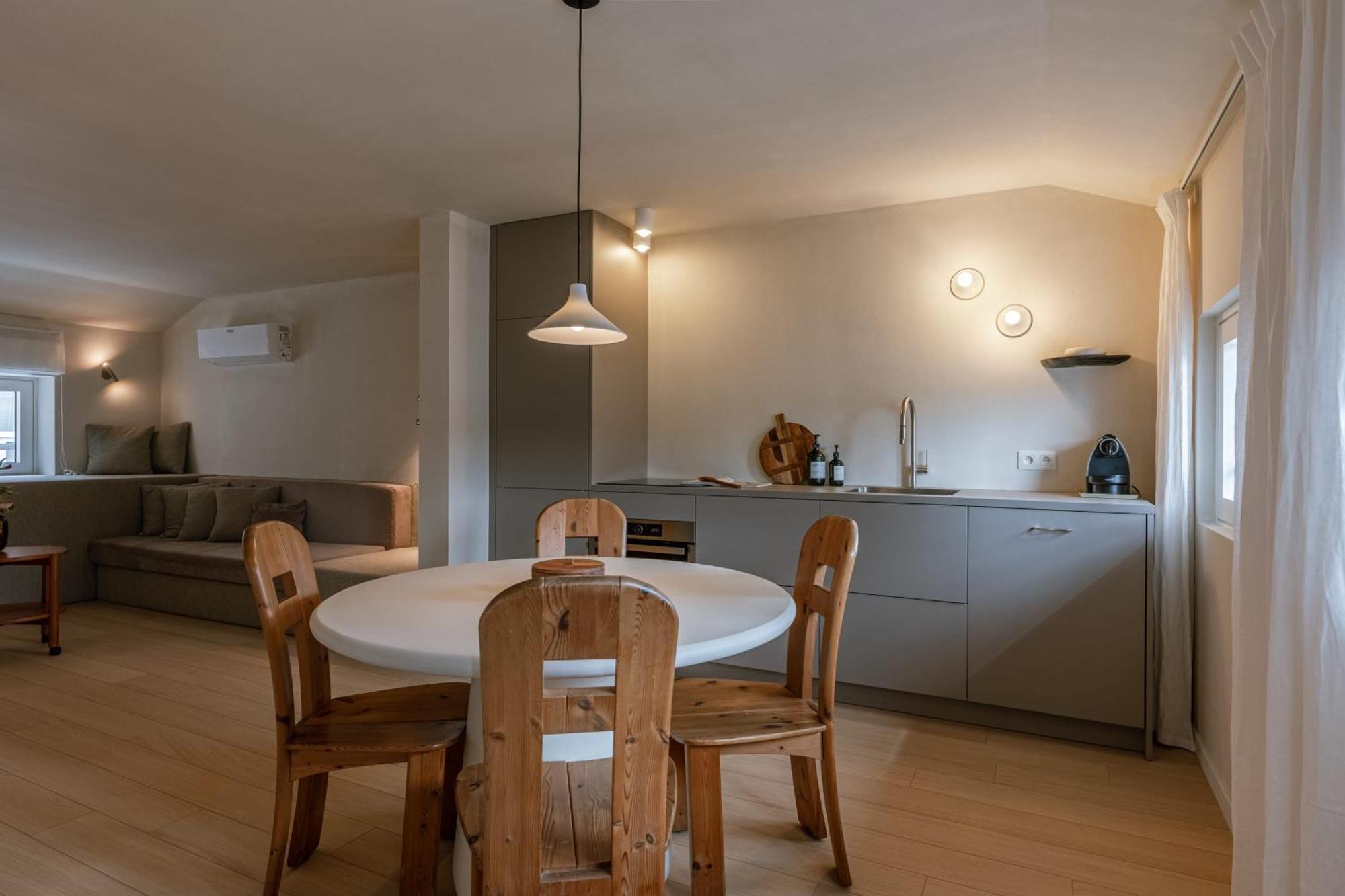 Huswell - Urban Getaway For Two In The Heart Of Antwerp Apartment Ngoại thất bức ảnh
