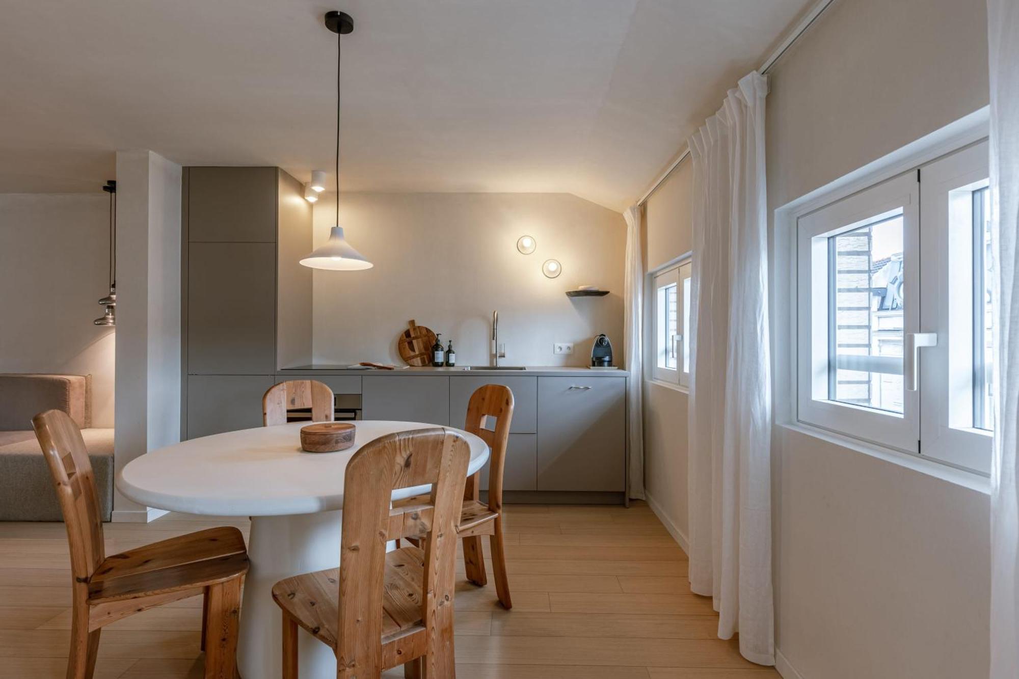 Huswell - Urban Getaway For Two In The Heart Of Antwerp Apartment Ngoại thất bức ảnh